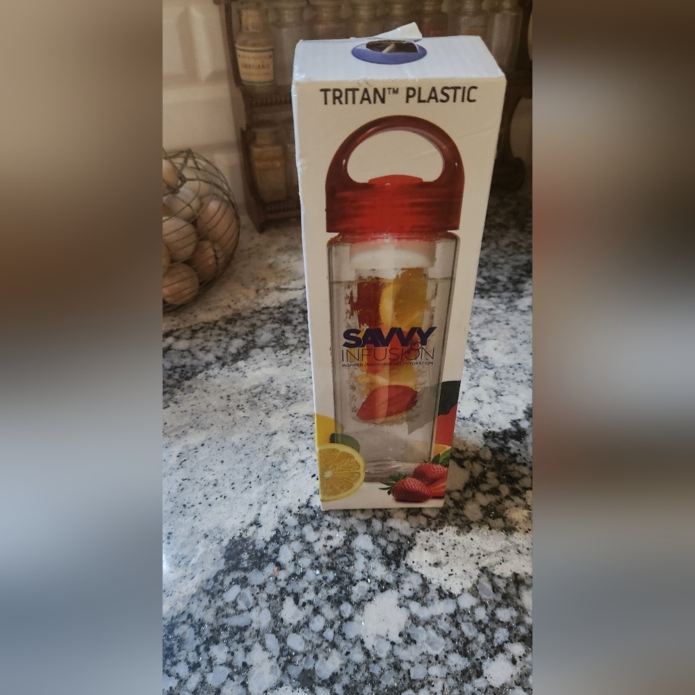 NIB Infusion Fruit Infuser Water Bottle - Red